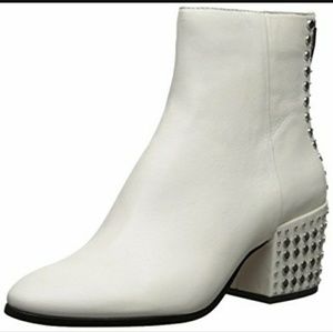 White Mazey Bootie